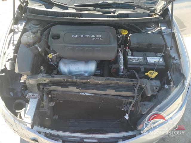 1C3CCCAB0GN161228 2016 CHRYSLER 200 photo no. 11