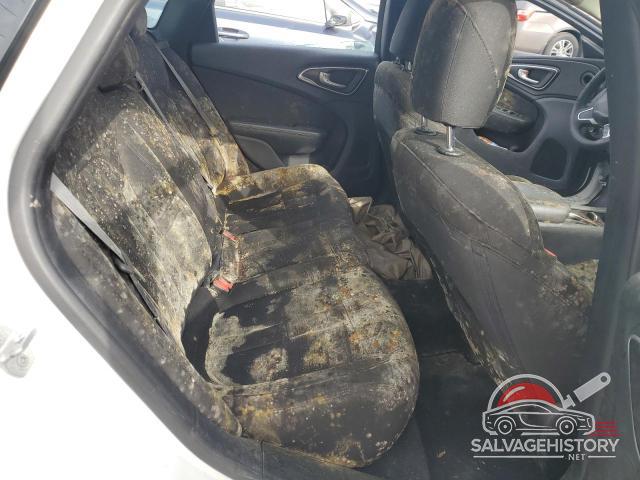 1C3CCCAB8GN122094 2016 CHRYSLER 200 photo no. 10