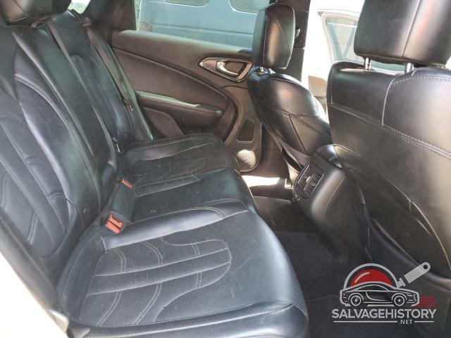 1C3CCCBG8GN110022 2016 CHRYSLER 200 photo no. 10