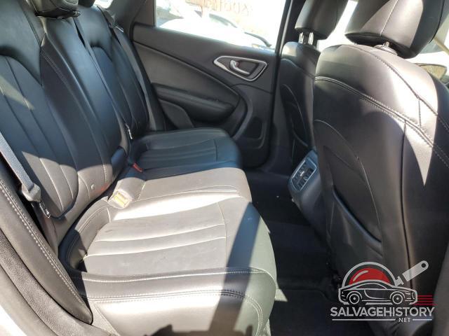 1C3CCCEG1GN118359 2016 CHRYSLER 200 photo no. 10
