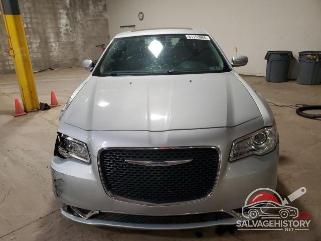 2C3CCAAG2KH589996 2019 CHRYSLER 200 SEDAN photo no. 5