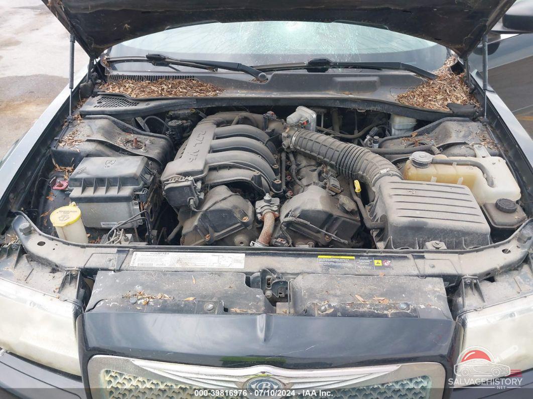 2C3AA43RX5H635396 2005 CHRYSLER 300 photo no. 10