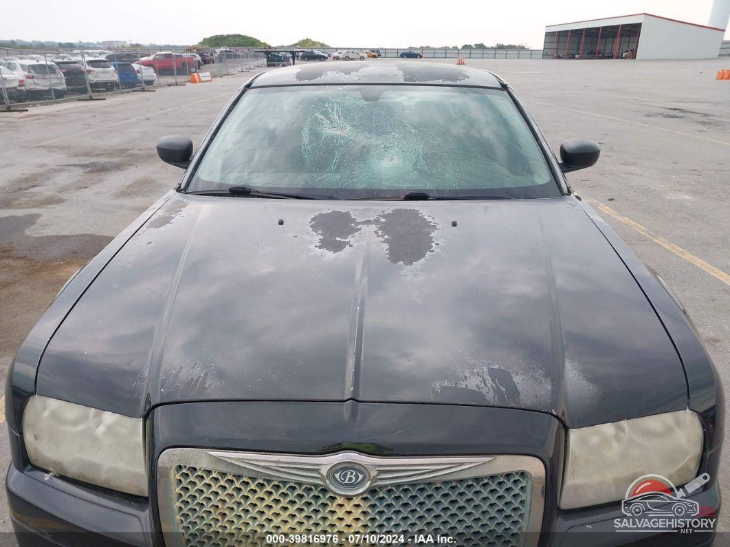 2C3AA43RX5H635396 2005 CHRYSLER 300 photo no. 6
