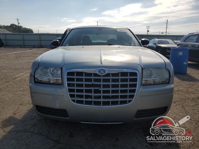 2C3JA43R75H662989 2005 CHRYSLER 300 photo no. 5