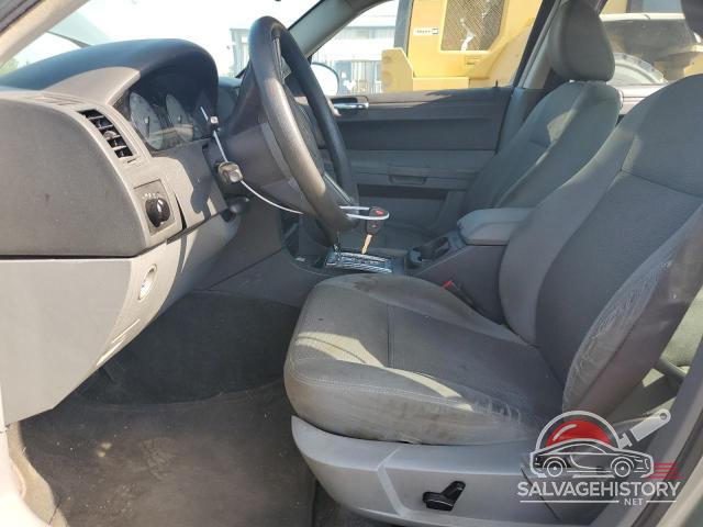 2C3JA43R75H662989 2005 CHRYSLER 300 photo no. 7