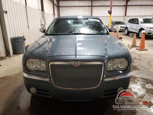 2C3JK63H55H639016 2005 CHRYSLER 300 photo no. 5