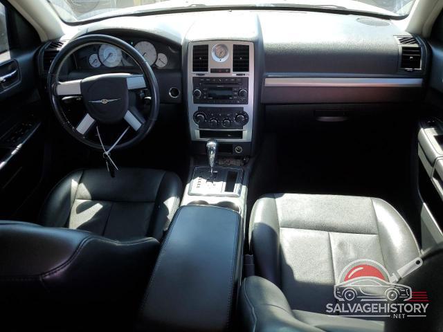 2C3CA5CV0AH233098 2010 CHRYSLER 300 photo no. 8