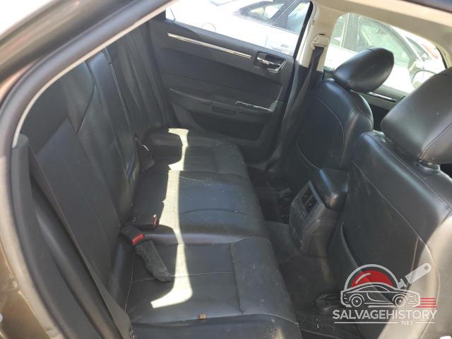 2C3CA5CV4AH160916 2010 CHRYSLER 300 photo no. 10