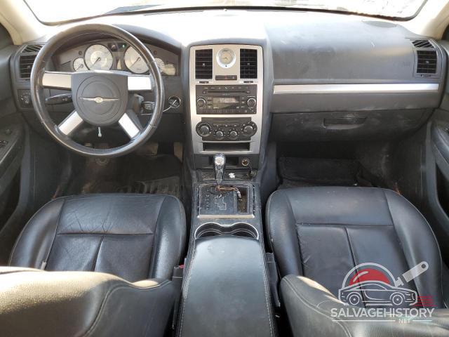 2C3CA5CV6AH284055 2010 CHRYSLER 300 photo no. 8