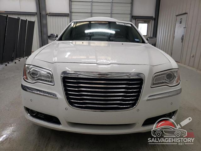 2C3CK6CTXBH612290 2011 CHRYSLER 300 photo no. 5