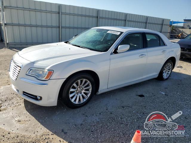 2C3CCAAG5EH204984 2014 CHRYSLER 300 photo no. 9
