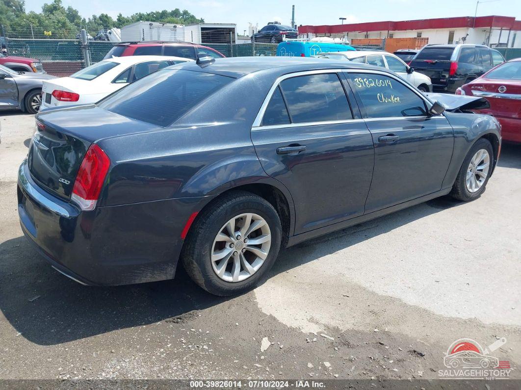 2C3CCAAG3FH756114 2015 CHRYSLER 300 photo no. 4