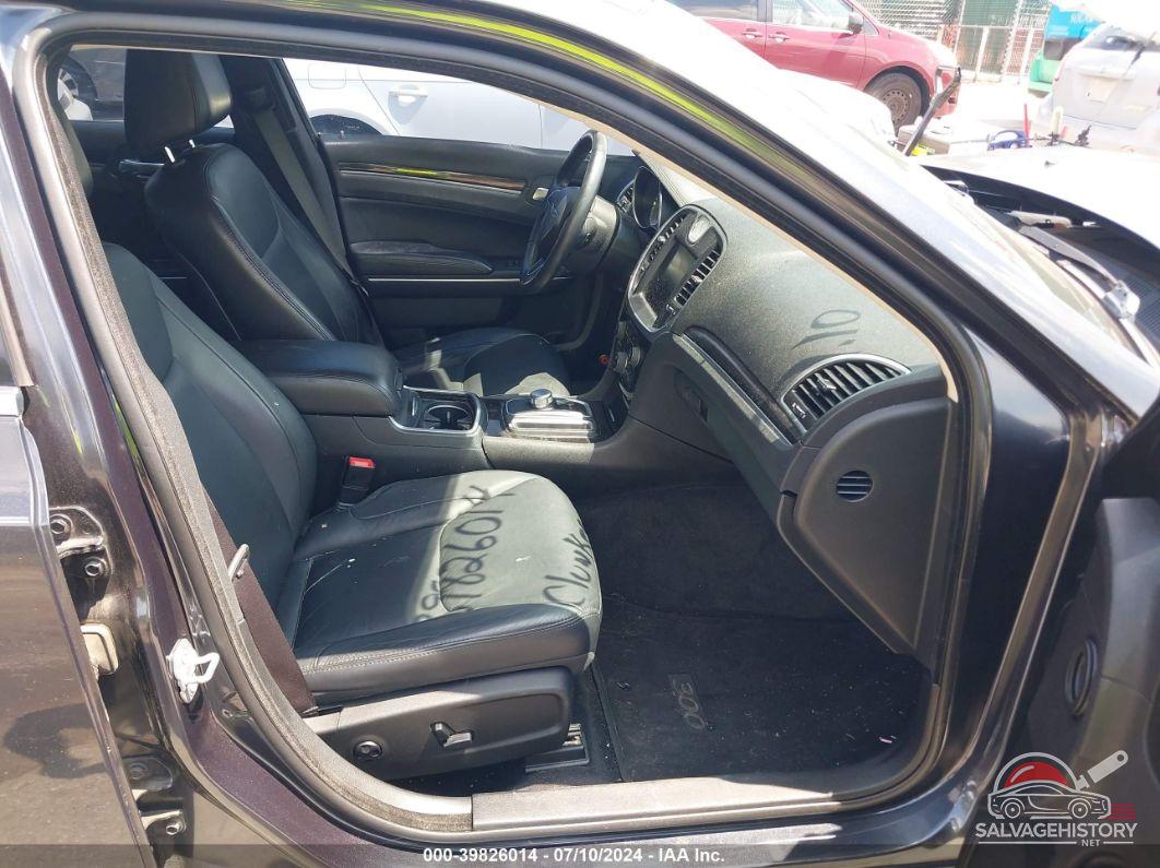 2C3CCAAG3FH756114 2015 CHRYSLER 300 photo no. 5