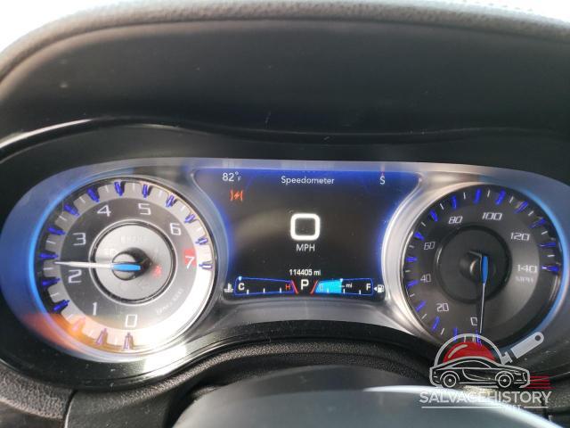 2C3CCAGG6GH296388 2016 CHRYSLER 300 photo no. 9