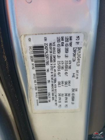 2C4GP74L52R717803 2002 CHRYSLER MINIVAN photo no. 13