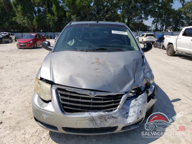 2C4GP44R15R440302 2005 CHRYSLER MINIVAN photo no. 5