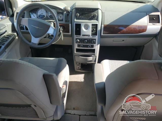 2A4RR5D17AR232108 2010 CHRYSLER MINIVAN photo no. 8