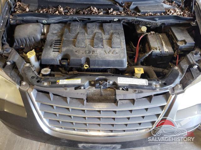 2A4RR8DX0AR330306 2010 CHRYSLER MINIVAN photo no. 12