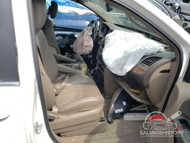 2C4RC1BG7CR361606 2012 CHRYSLER MINIVAN photo no. 7