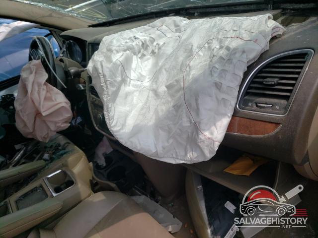 2C4RC1BG7CR361606 2012 CHRYSLER MINIVAN photo no. 8