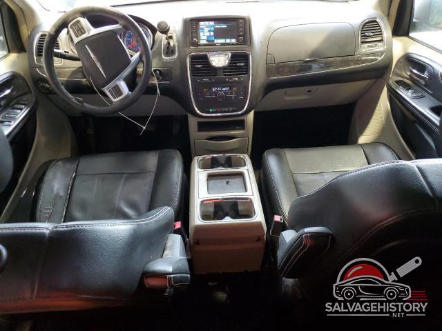 2C4RC1BG3DR741818 2013 CHRYSLER MINIVAN photo no. 8