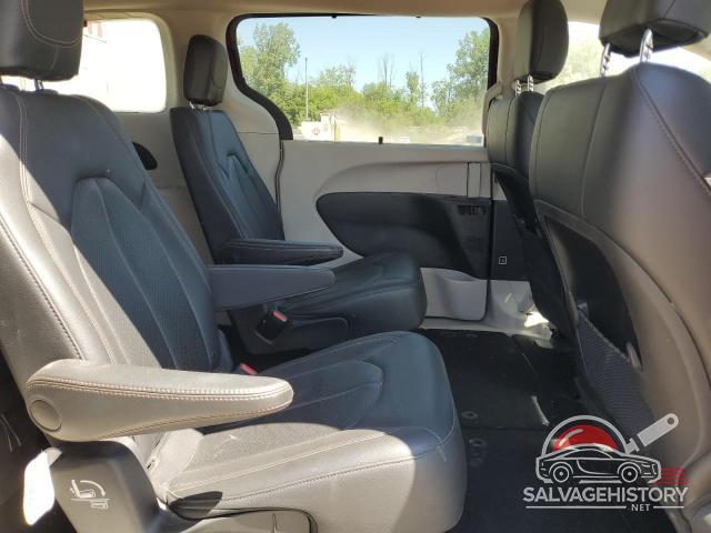 2C4RC1BG7JR317232 2018 CHRYSLER PACIFICA photo no. 11