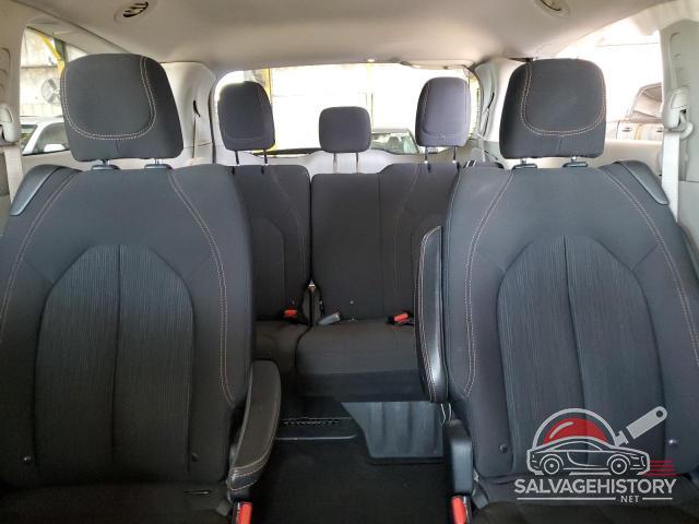 2C4RC1FG4JR278450 2018 CHRYSLER PACIFICA photo no. 10