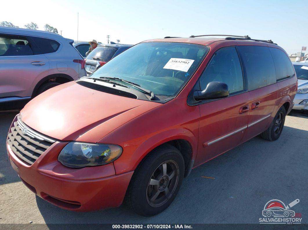 2C4GP54LX5R112541 2005 CHRYSLER TOWN & COUNTRY photo no. 2