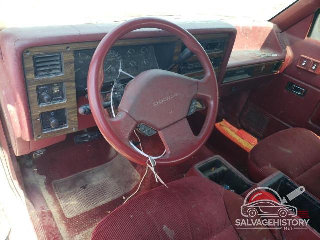 1B7GL23Y7PS107600 1993 DODGE All Models photo no. 8