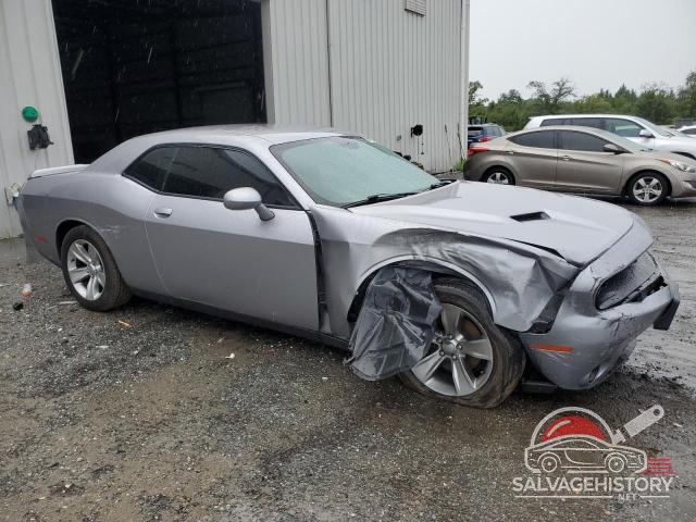 2C3CDZAG7JH123734 2018 DODGE CHALLENGER photo no. 4