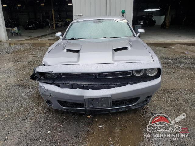 2C3CDZAG7JH123734 2018 DODGE CHALLENGER photo no. 5