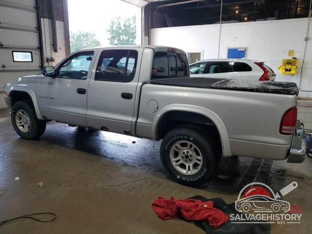 1B7HG48N62S645071 2002 DODGE DAKOTA photo no. 2