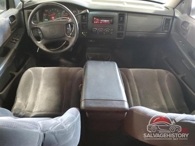 1B7HG48N62S645071 2002 DODGE DAKOTA photo no. 8