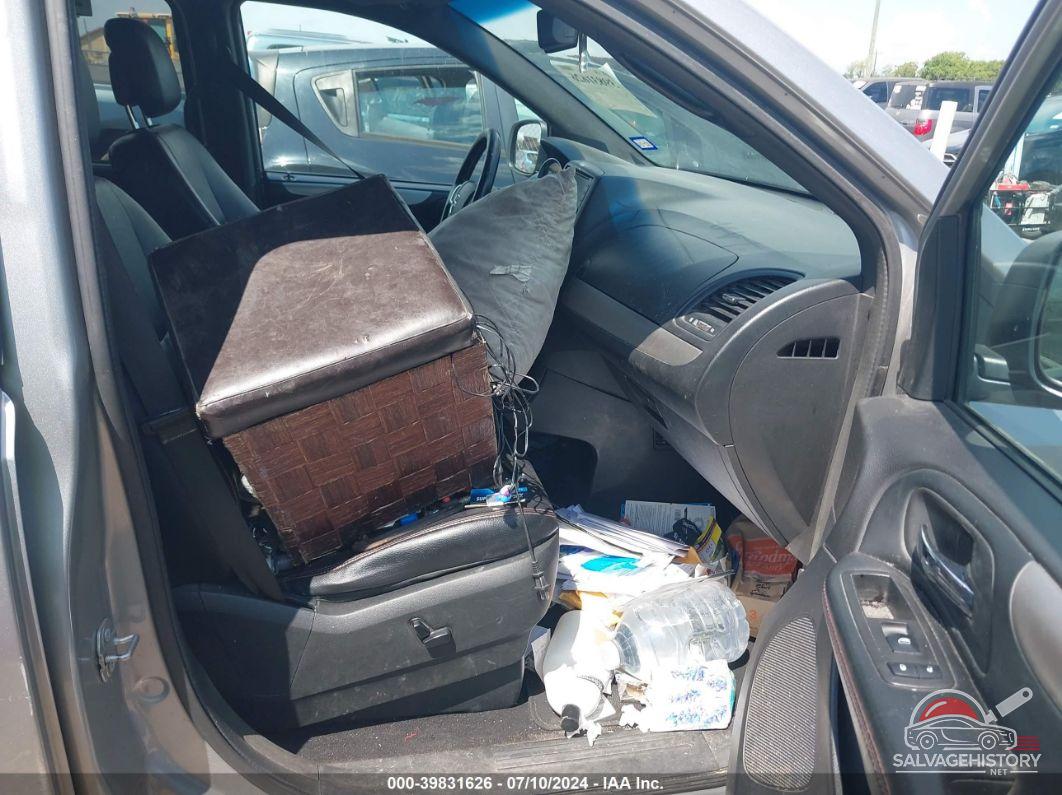2C4RDGEG9JR250239 2018 DODGE GRAND CARAVAN photo no. 5