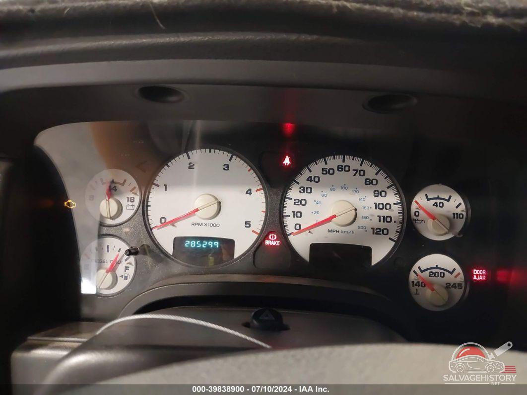 3D7KU28CX4G246746 2004 DODGE RAM 2500 photo no. 7