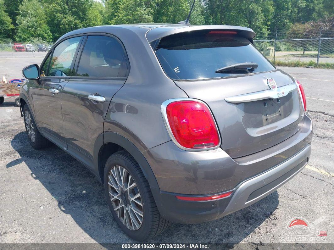 ZFBCFYCT7GP433660 2016 FIAT 500X photo no. 3