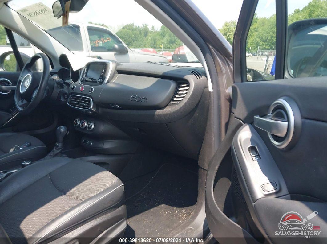 ZFBCFYCT7GP433660 2016 FIAT 500X photo no. 5