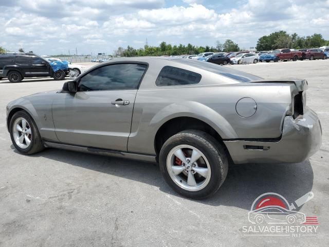 1ZVFT80N255134642 2005 FORD ALL Models photo no. 2