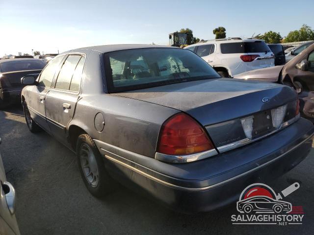 2FAFP74W0WX172591 1998 FORD CROWN VIC photo no. 2