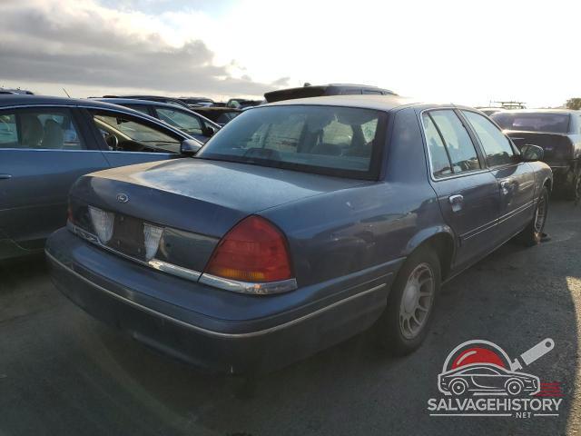 2FAFP74W0WX172591 1998 FORD CROWN VIC photo no. 3