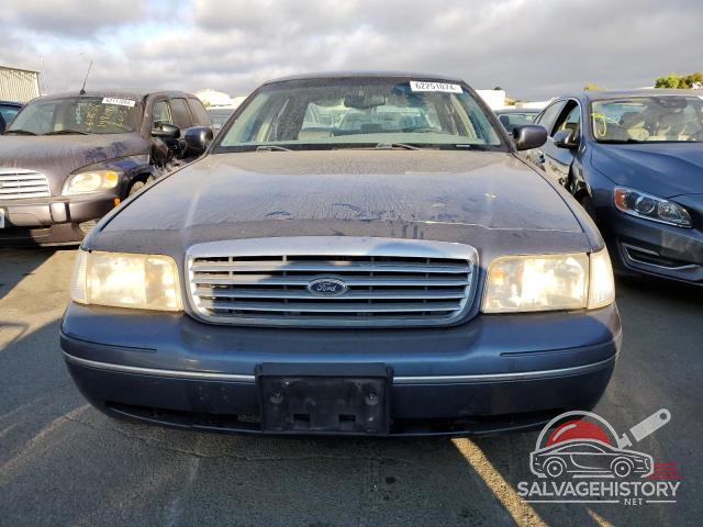 2FAFP74W0WX172591 1998 FORD CROWN VIC photo no. 5