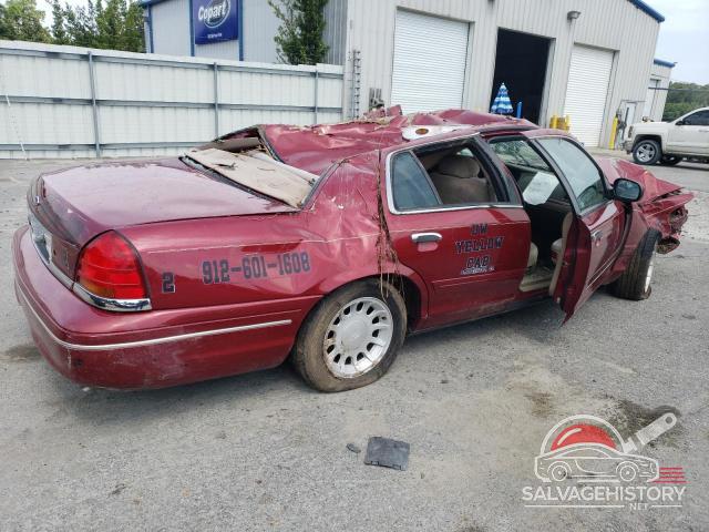 2FAFP74WX2X147465 2002 FORD CROWN VIC photo no. 3