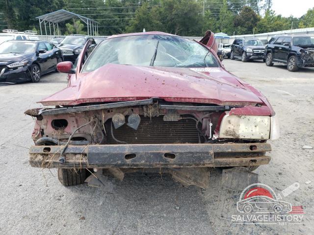 2FAFP74WX2X147465 2002 FORD CROWN VIC photo no. 5