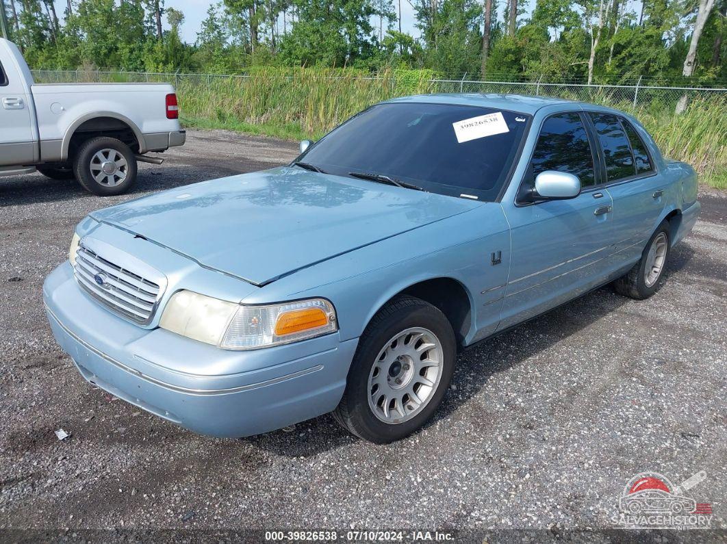 2FAFP74W82X149988 2002 FORD CROWN VICTORIA photo no. 2