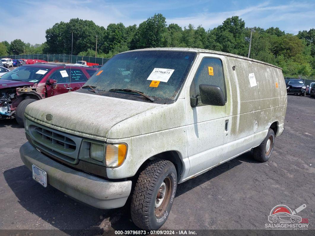 1FTEE1427VHA32378 1997 FORD E-150 photo no. 2