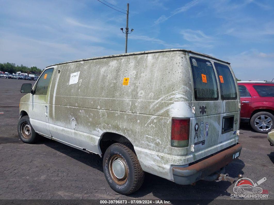 1FTEE1427VHA32378 1997 FORD E-150 photo no. 3