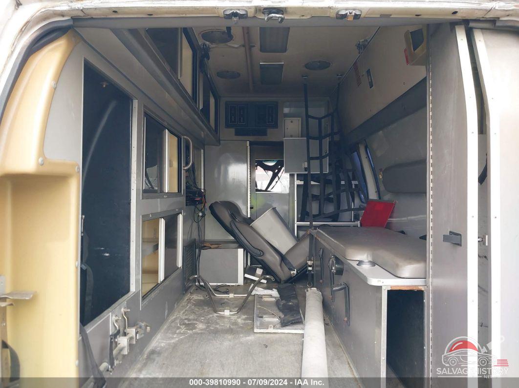 1FDSS34F61HB25859 2001 FORD ECONOLINE photo no. 8
