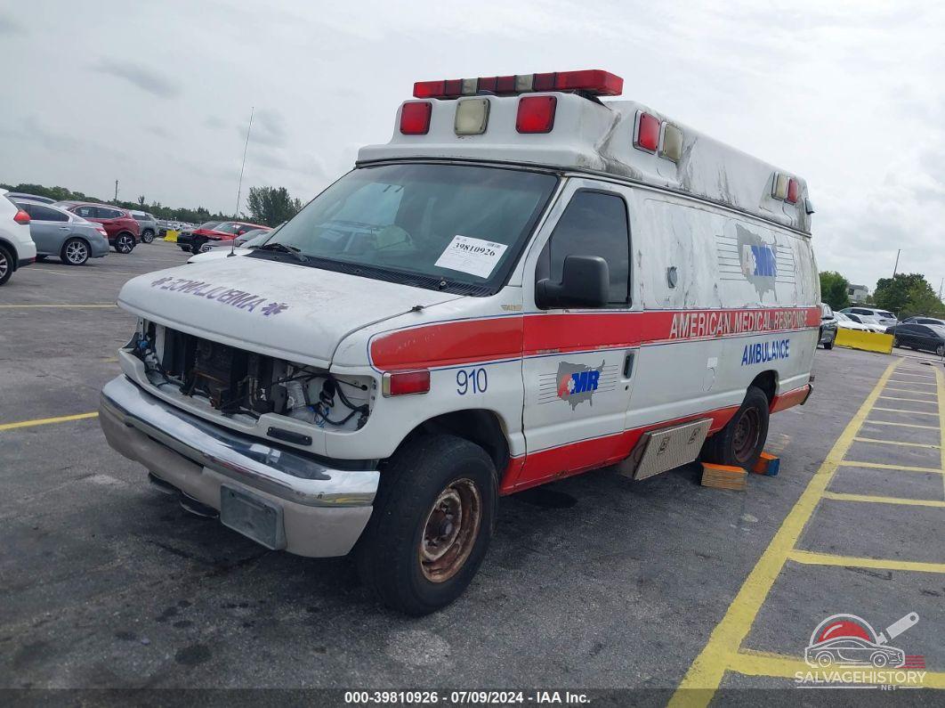 1FDSS34F53HB32739 2003 FORD ECONOLINE photo no. 2