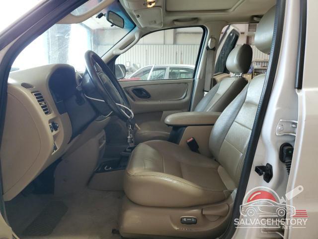1FMYU93173KC54194 2003 FORD ESCAPE photo no. 7