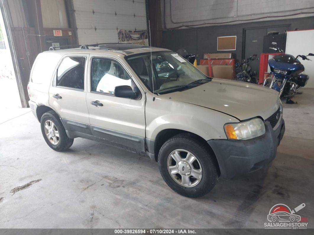 1FMYU93104KA25101 2004 FORD ESCAPE photo no. 10
